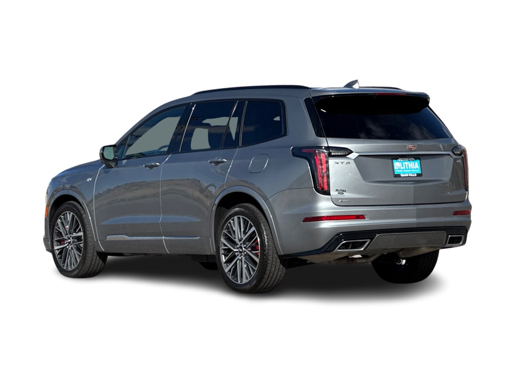 Thumbnail: 2023 Cadillac XT6 - 4