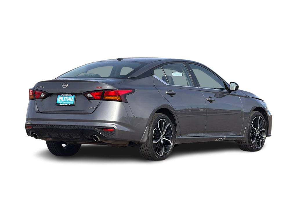 Thumbnail: 2024 Nissan Altima - 17