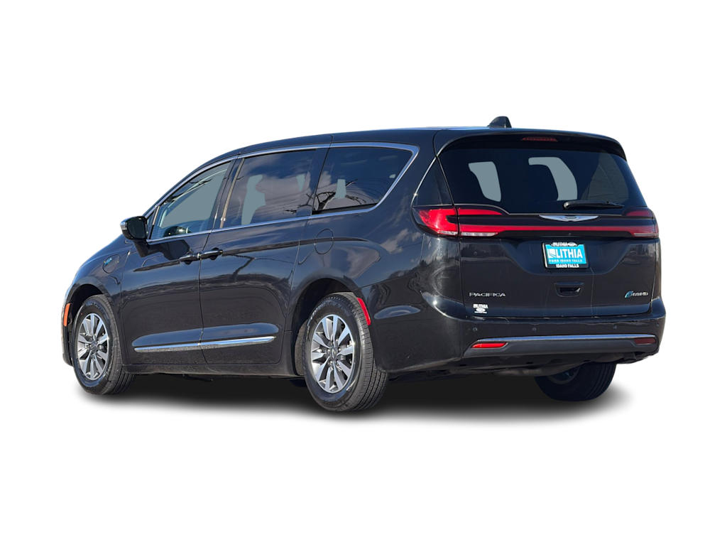 Thumbnail: 2023 Chrysler Pacifica - 4