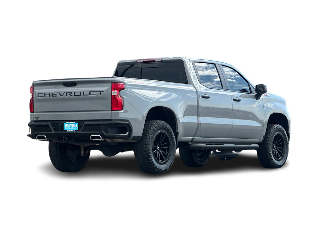 Thumbnail: 2024 Chevrolet Silverado 1500 - 17