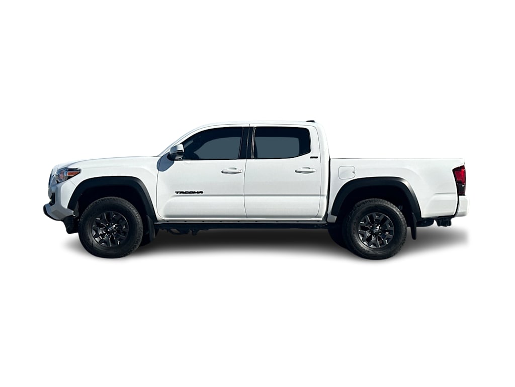 Thumbnail: 2021 Toyota Tacoma - 3