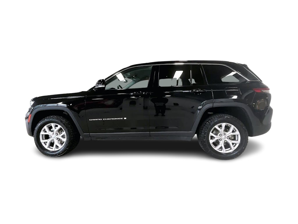 Thumbnail: 2022 Jeep Grand Cherokee - 3