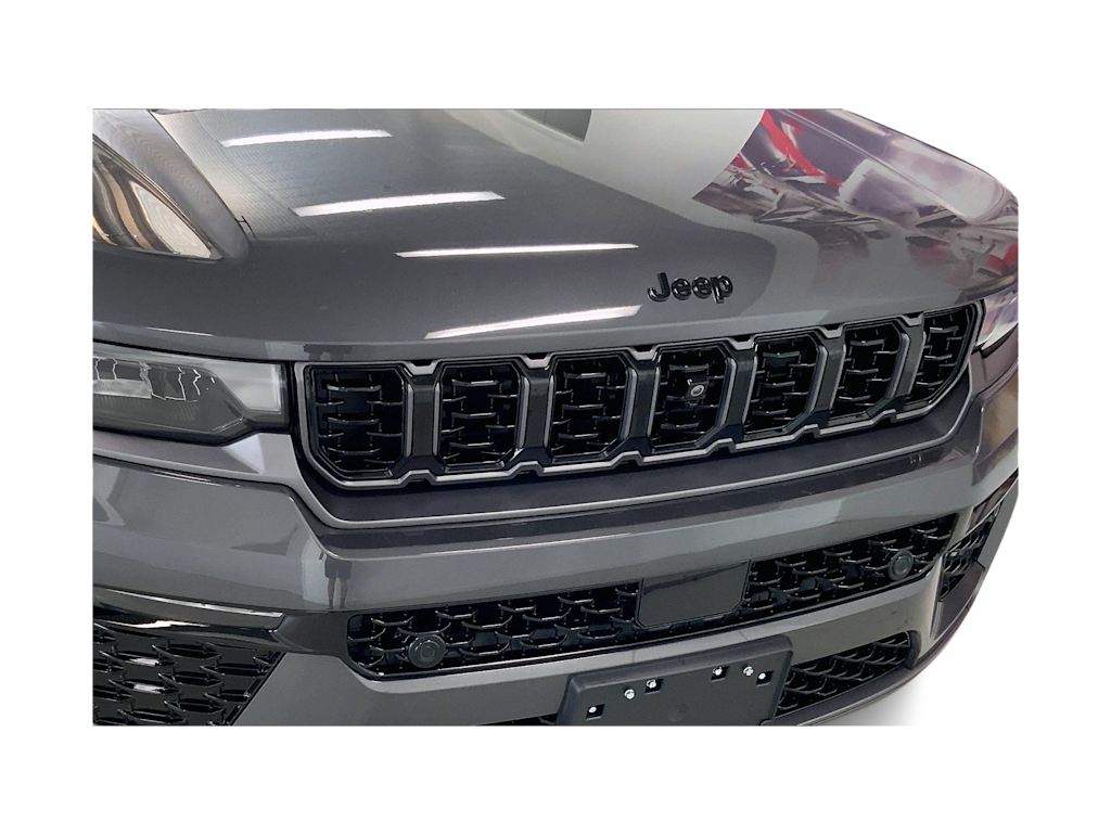Thumbnail: 2026 Jeep Grand Cherokee - 30
