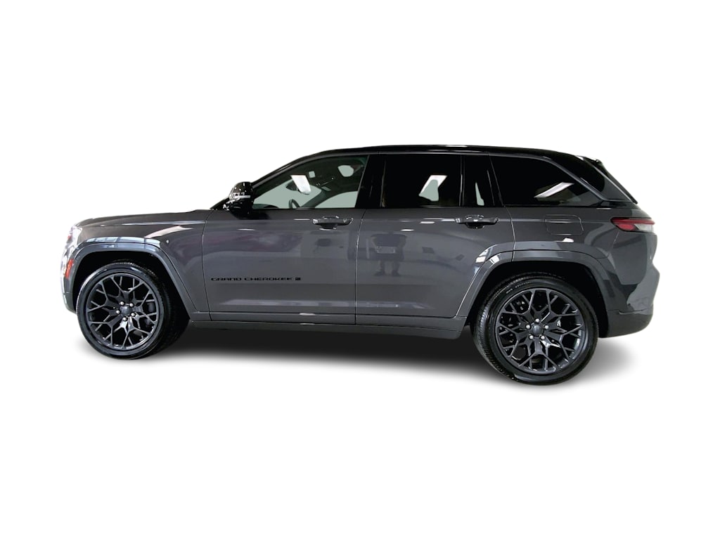 Thumbnail: 2026 Jeep Grand Cherokee - 3
