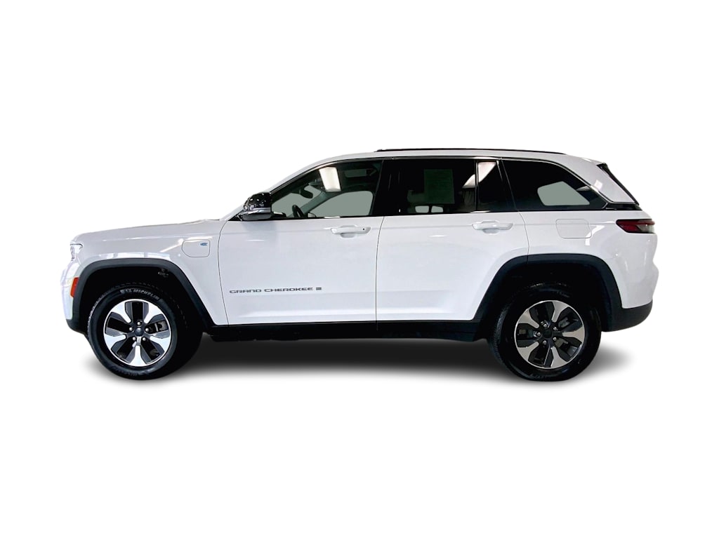 Thumbnail: 2022 Jeep Grand Cherokee - 3