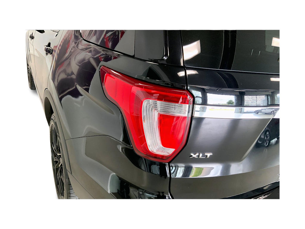 Thumbnail: 2017 Ford Explorer - 28