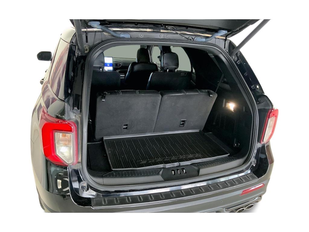 Thumbnail: 2022 Ford Explorer - 16