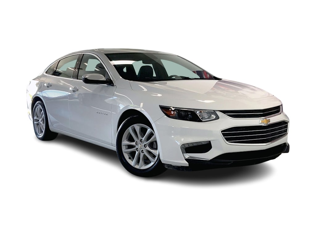 Thumbnail: 2017 Chevrolet Malibu - 21
