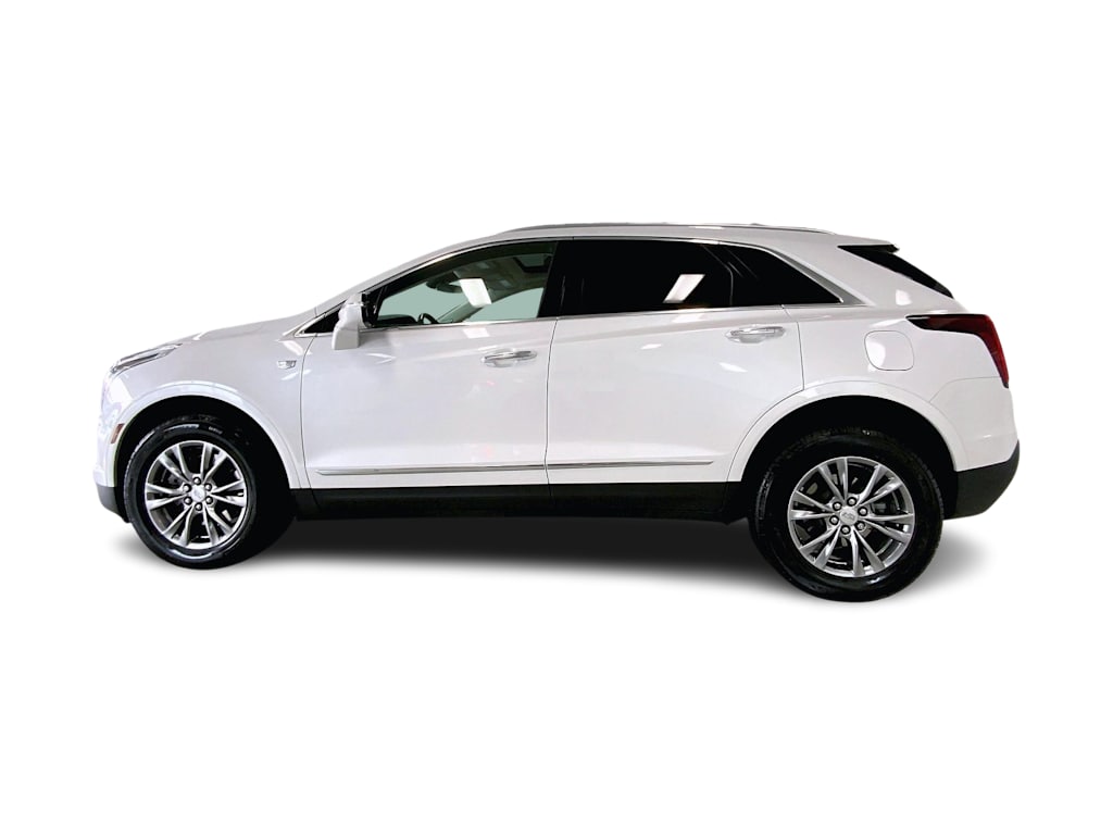 Thumbnail: 2023 Cadillac XT5 - 3