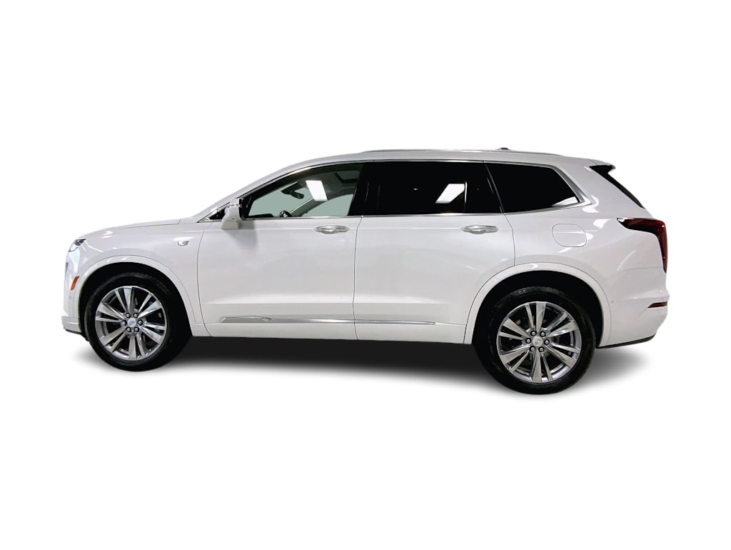 Thumbnail: 2023 Cadillac XT6 - 3