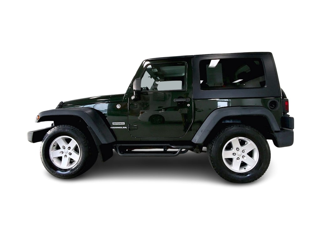 Thumbnail: 2010 Jeep Wrangler - 3