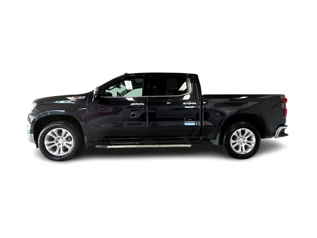 Thumbnail: 2022 Chevrolet Silverado 1500 - 3