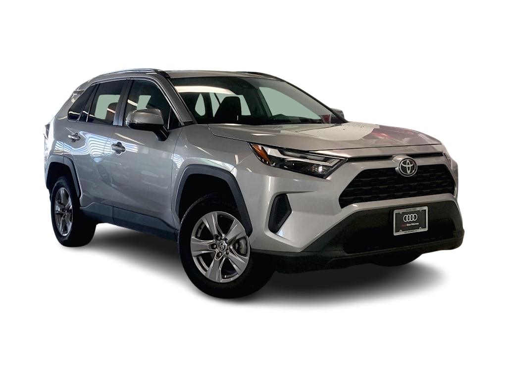 Thumbnail: 2022 Toyota RAV4 - 21