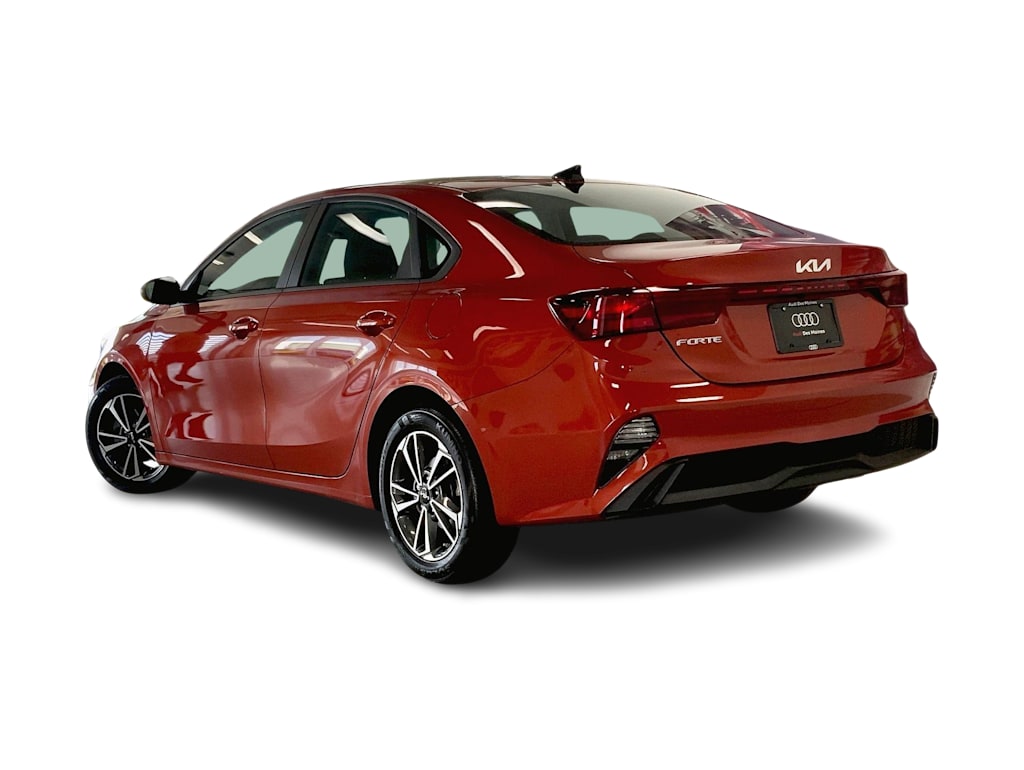 Thumbnail: 2023 Kia Forte - 4