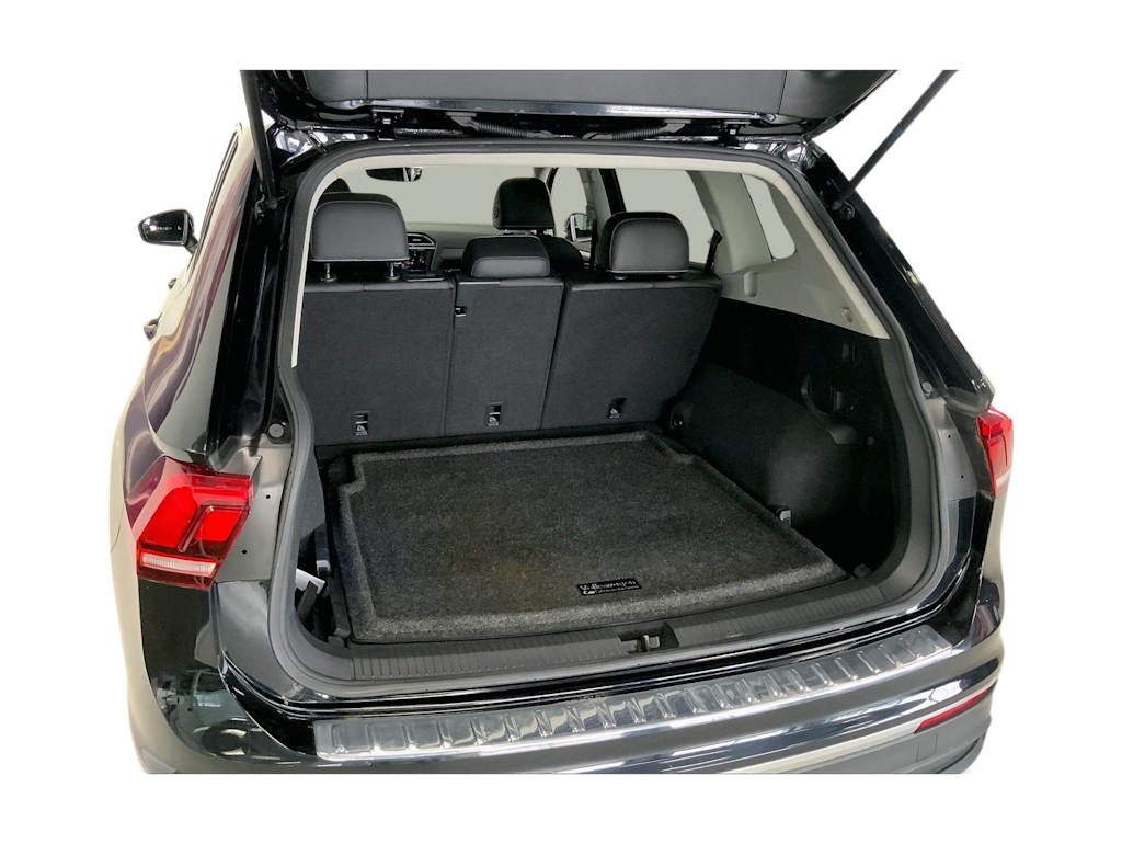 Thumbnail: 2022 Volkswagen Tiguan - 16