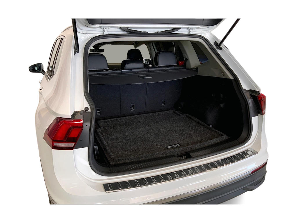2022 Volkswagen Tiguan SE 18