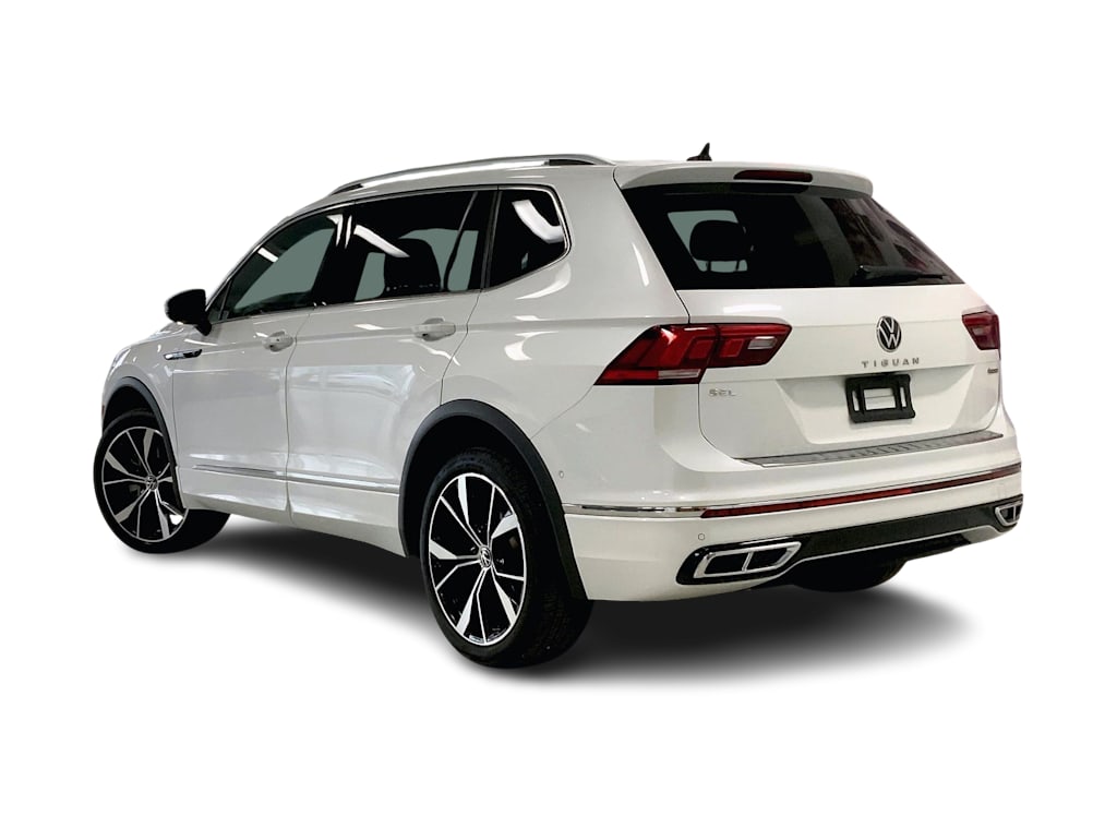 Thumbnail: 2022 Volkswagen Tiguan - 4