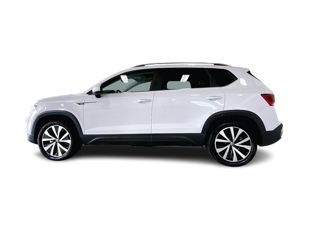Thumbnail: 2023 Volkswagen Taos - 3