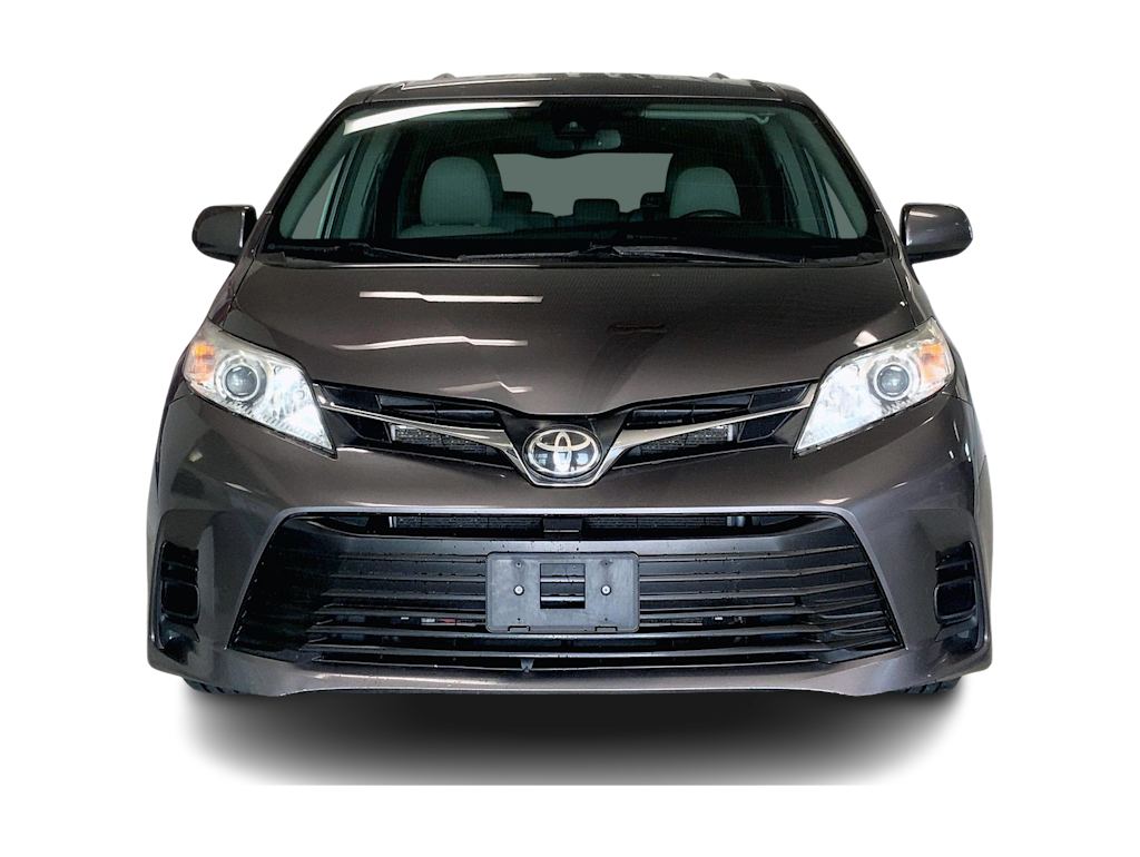 Thumbnail: 2019 Toyota Sienna - 6