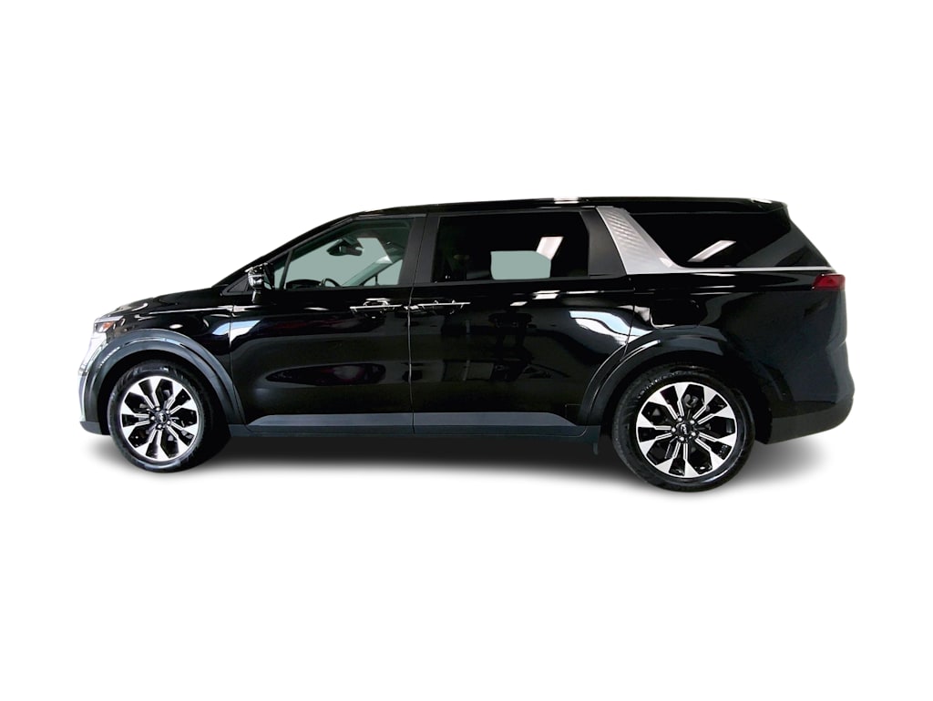 Thumbnail: 2023 Kia Carnival - 3