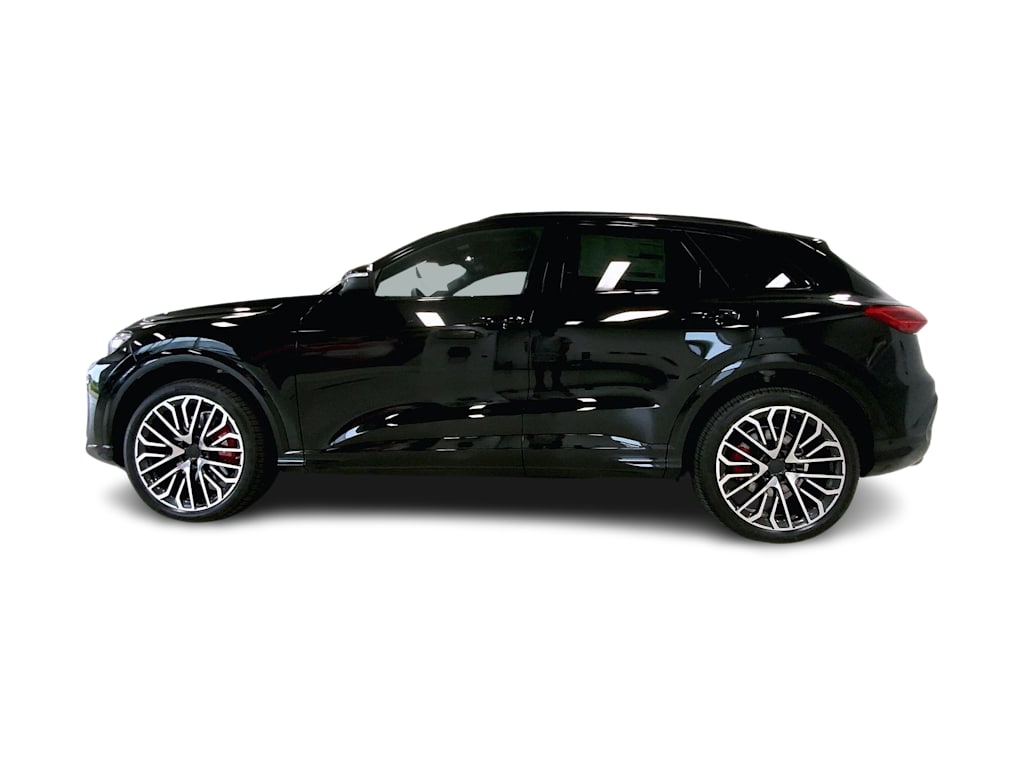 Thumbnail: 2026 Audi SQ5 - 3