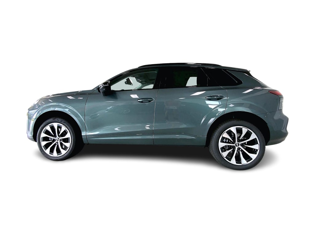 Thumbnail: 2026 Audi Q3 - 3