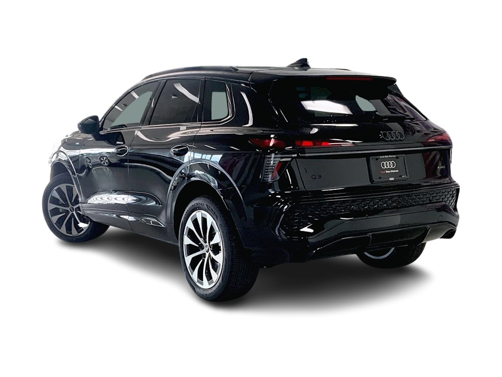 Thumbnail: 2026 Audi Q3 - 4