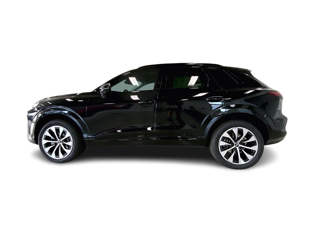 Thumbnail: 2026 Audi Q3 - 3