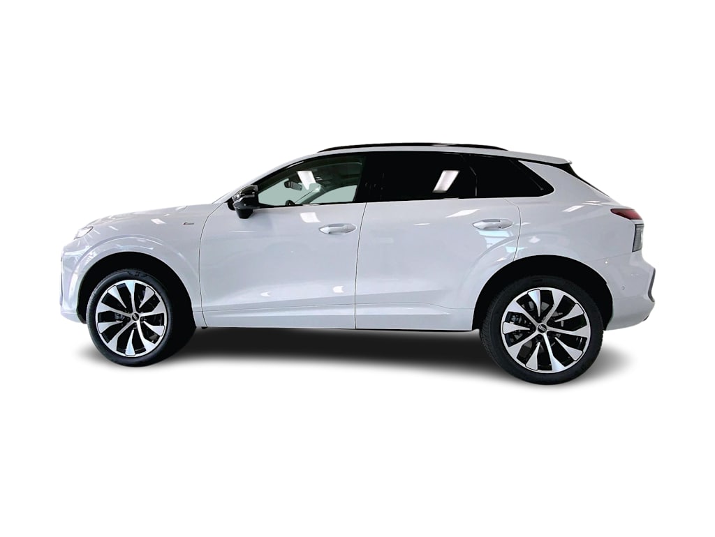 Thumbnail: 2026 Audi Q3 - 3