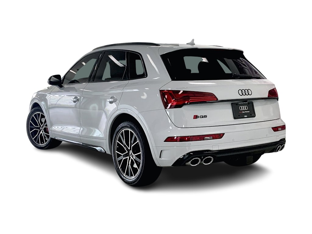 Thumbnail: 2023 Audi SQ5 - 4