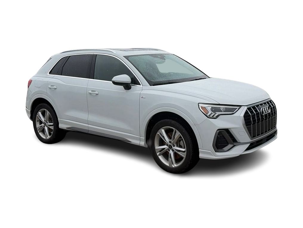 Thumbnail: 2023 Audi Q3 - 9