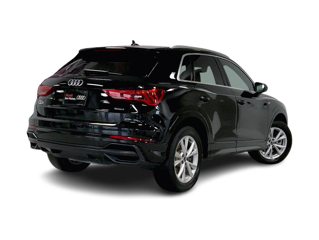 Thumbnail: 2022 Audi Q3 - 22