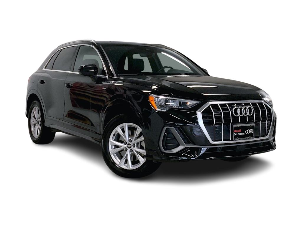 Thumbnail: 2022 Audi Q3 - 21
