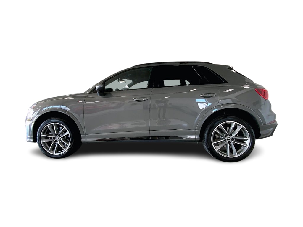 Thumbnail: 2025 Audi Q3 - 3