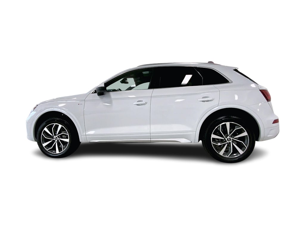 Thumbnail: 2023 Audi Q5 - 3