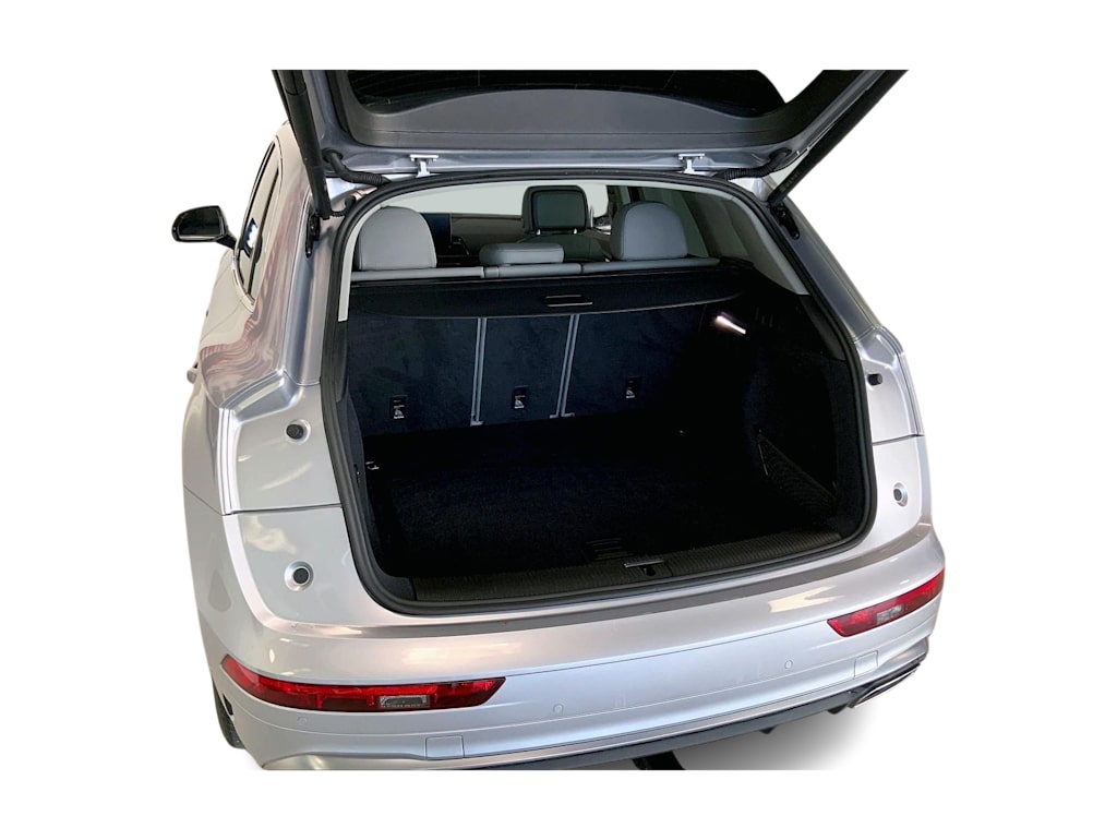 Thumbnail: 2022 Audi Q5 - 18