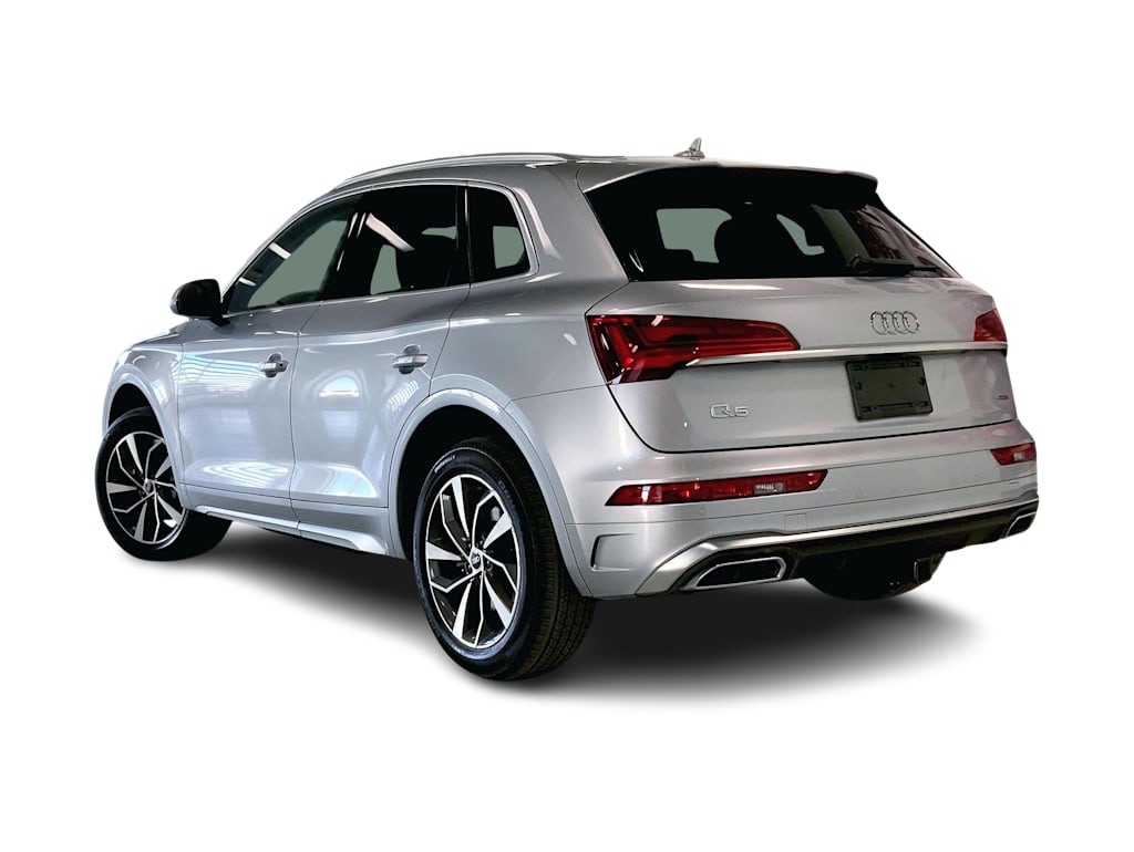 Thumbnail: 2022 Audi Q5 - 4