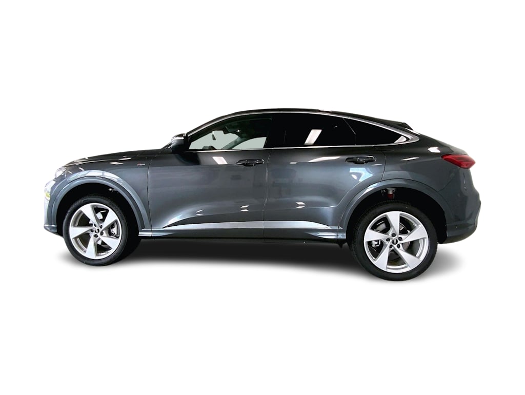 Thumbnail: 2026 Audi Q5 - 3