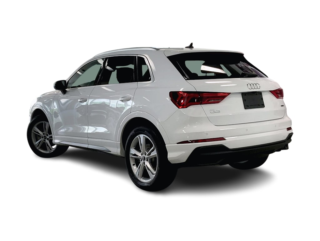 Thumbnail: 2024 Audi Q3 - 4