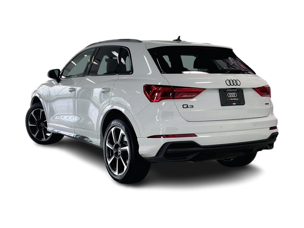 Thumbnail: 2025 Audi Q3 - 4