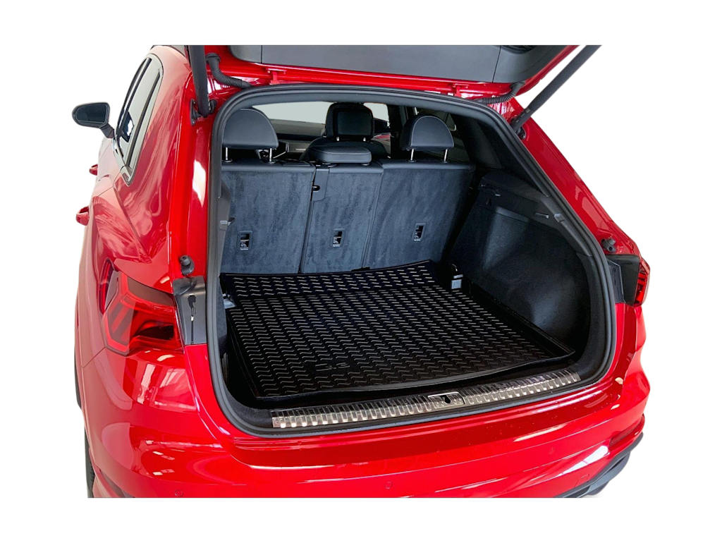 Thumbnail: 2023 Audi Q3 - 16