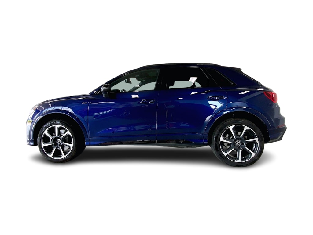 Thumbnail: 2025 Audi Q3 - 3