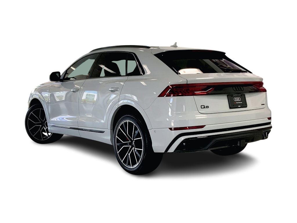 Thumbnail: 2023 Audi Q8 - 4