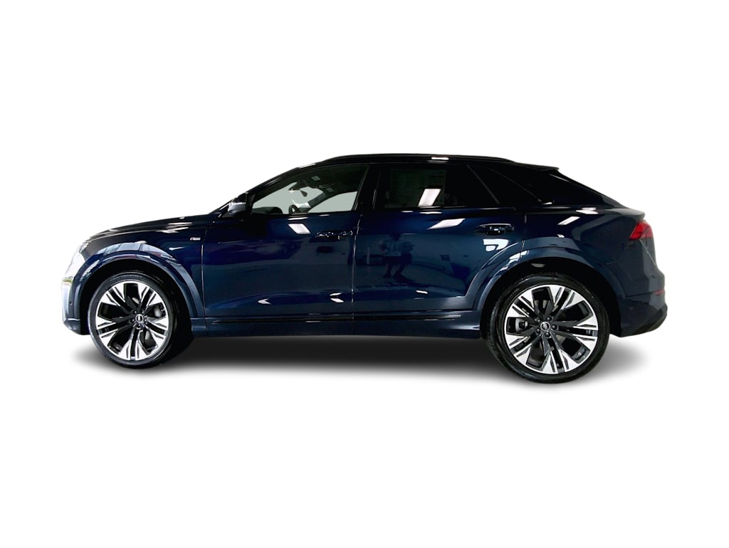 Thumbnail: 2026 Audi Q8 - 3
