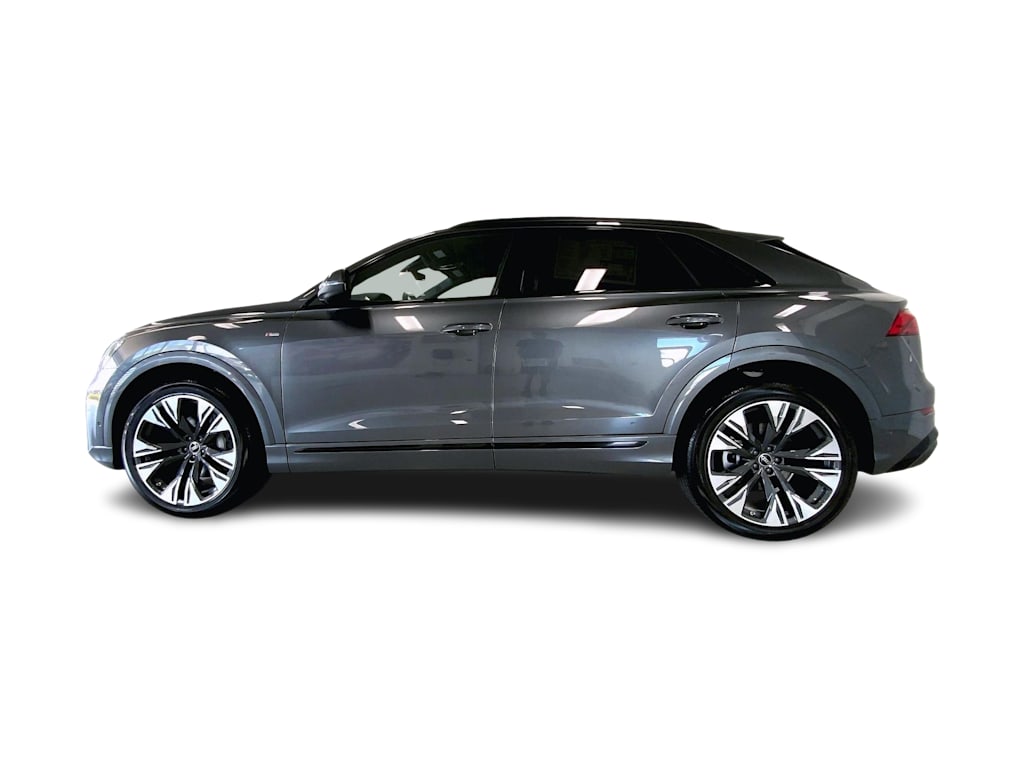 Thumbnail: 2026 Audi Q8 - 3
