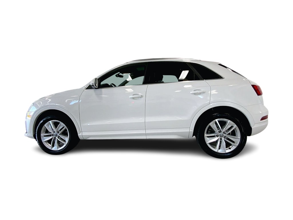 Thumbnail: 2018 Audi Q3 - 3