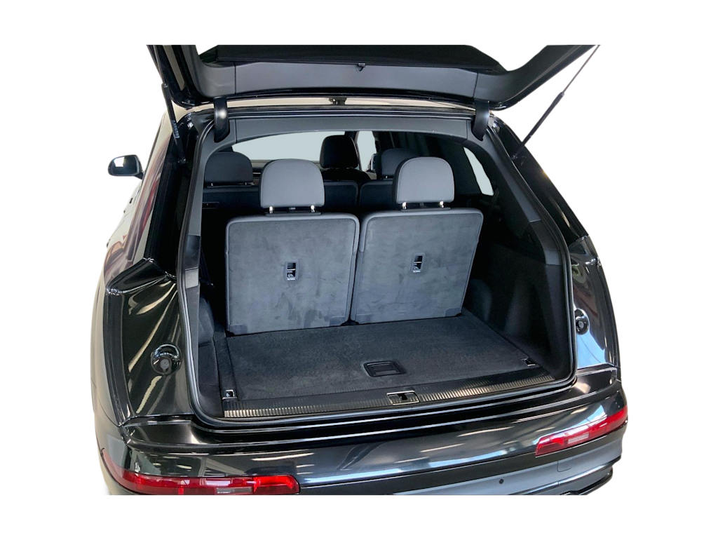 Thumbnail: 2023 Audi Q7 - 17