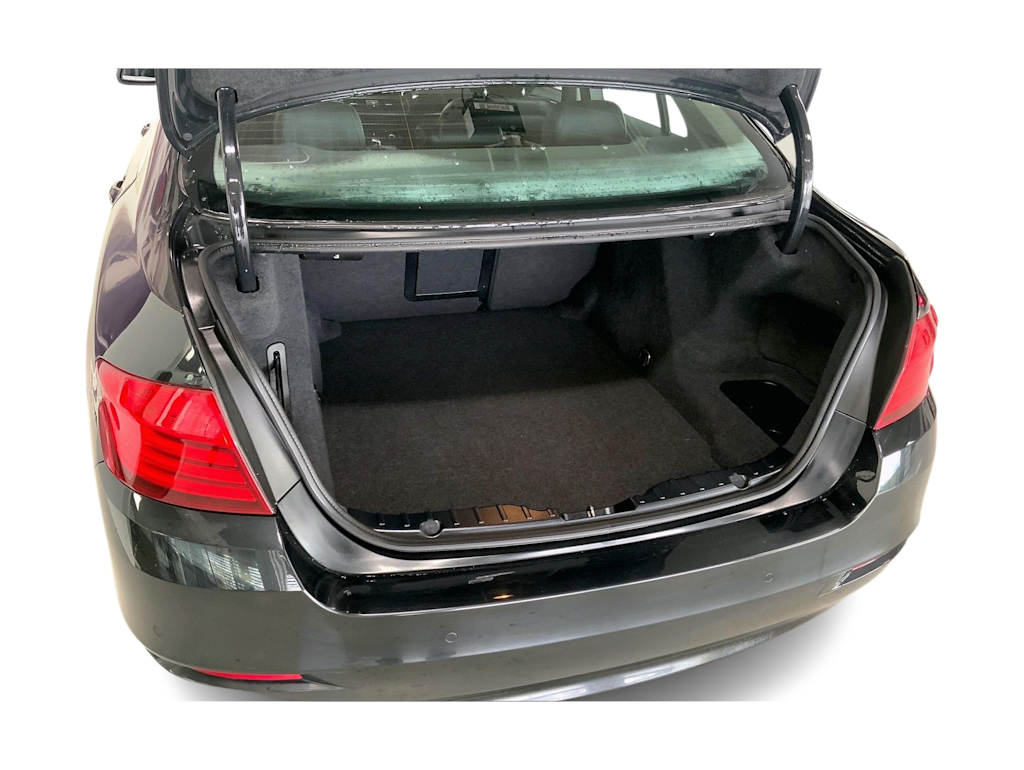 Thumbnail: 2015 BMW 5 Series - 16