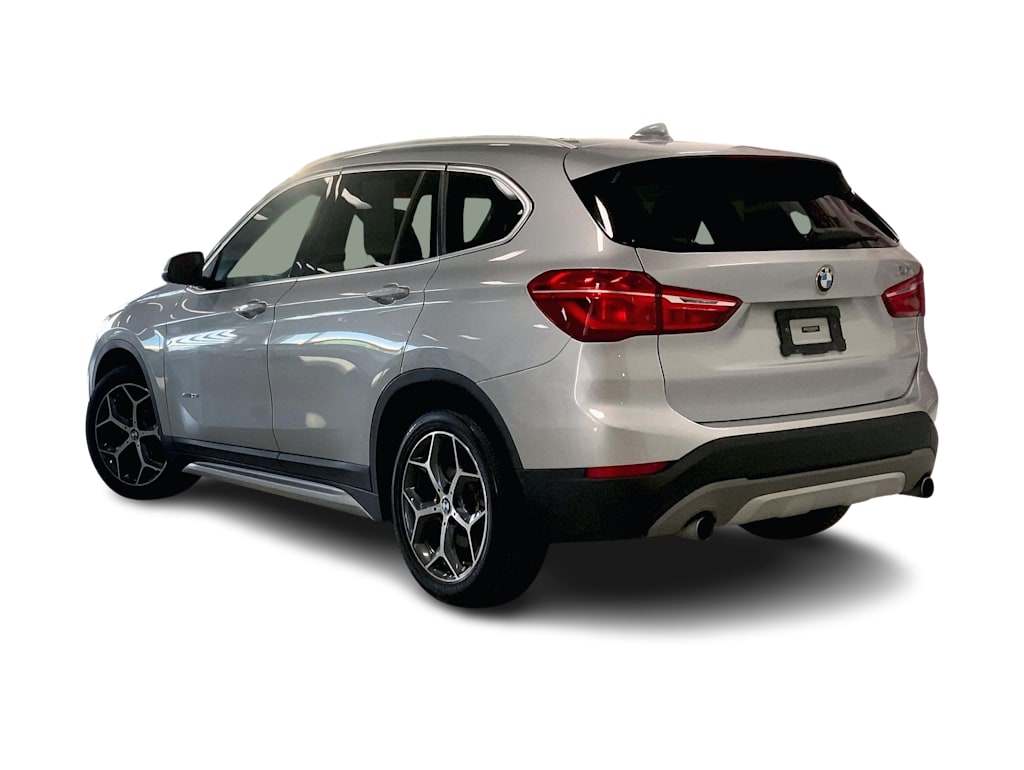 Thumbnail: 2016 BMW X1 - 4