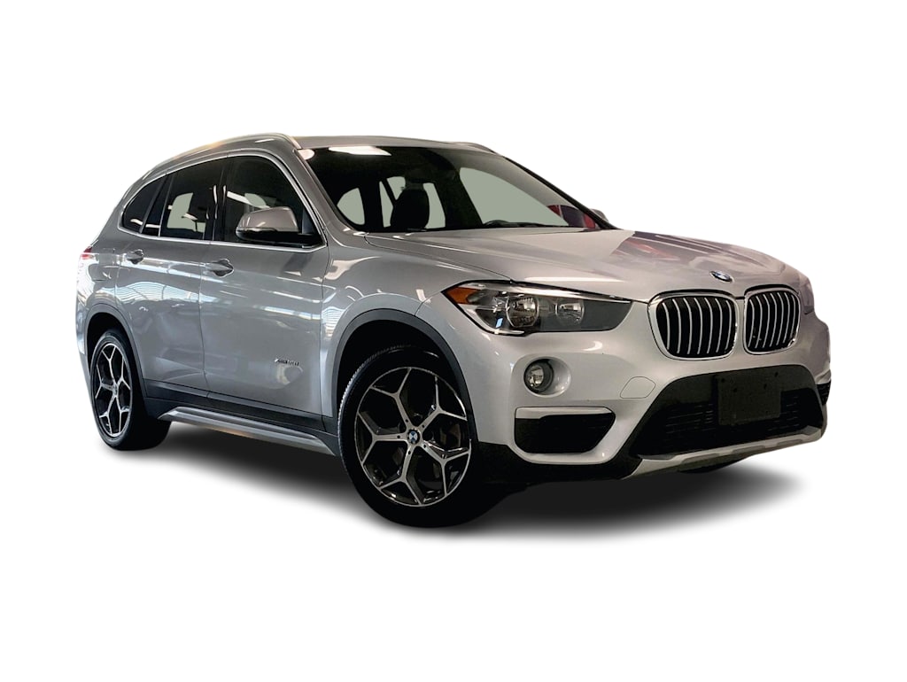 Thumbnail: 2016 BMW X1 - 21